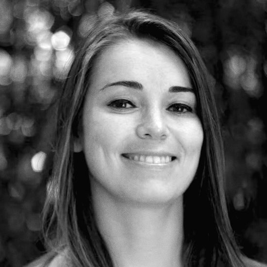 Arbor Skateboard Team Rider - Amelia